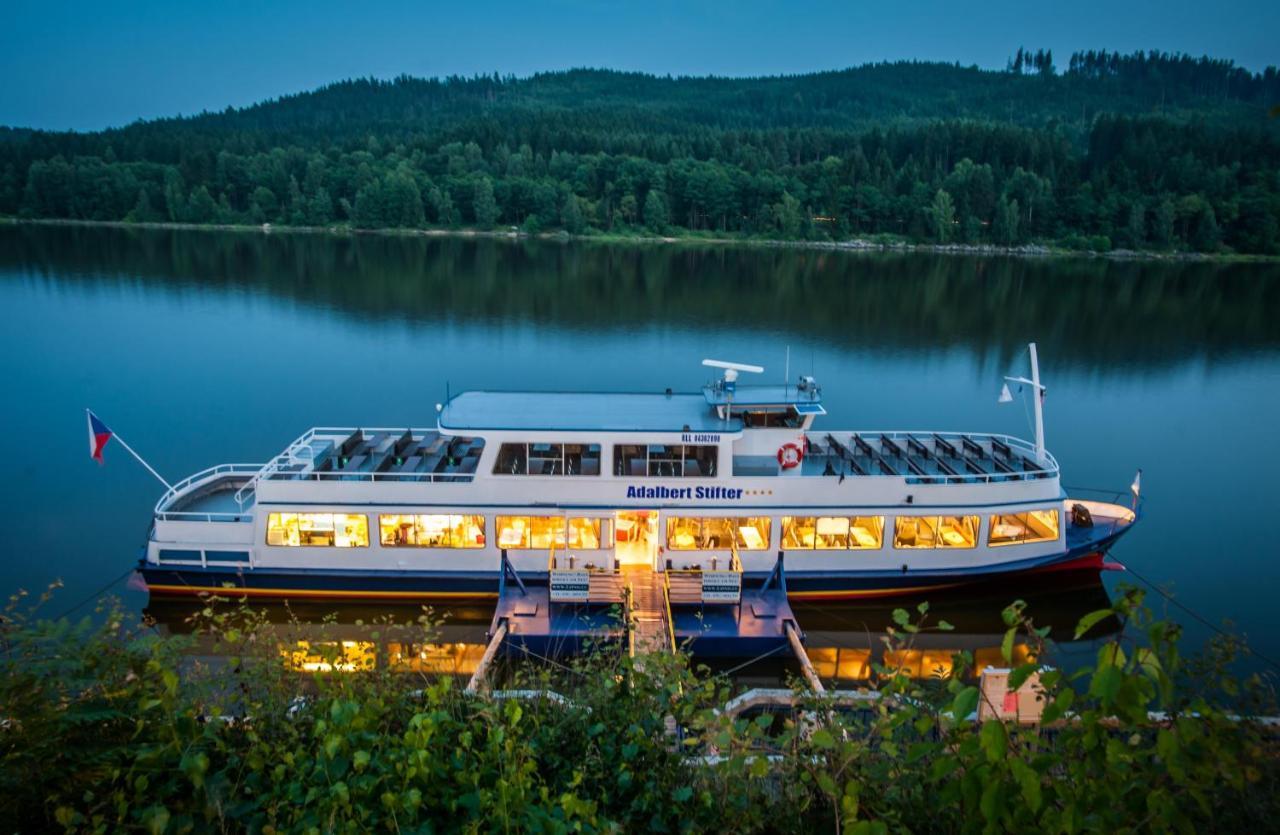 Lipno Riviera - Mysi V Bote Apartamento Lipno nad Vltavou Exterior foto